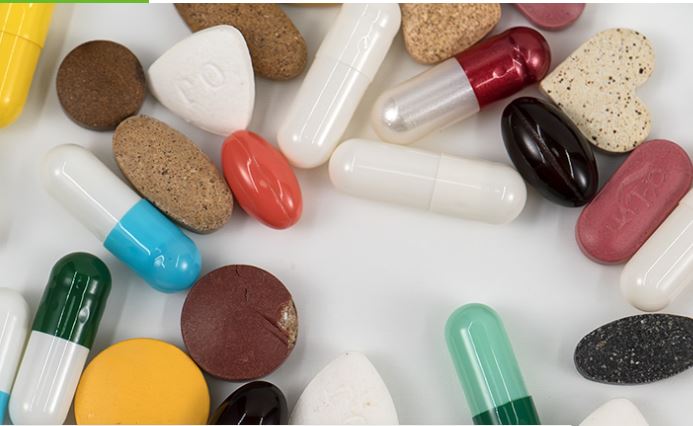 Blue_Spirulina_Capsules.jpg Blue_Spirulina_Capsules.JPG